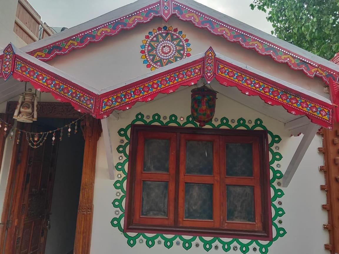 Shyam Home Stay Бхудж Экстерьер фото